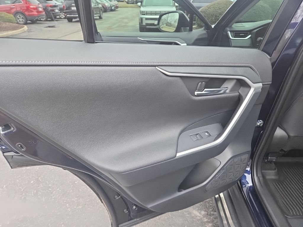 Used 2025 Toyota RAV4 Limited w/ Advanced Technology Package image 9