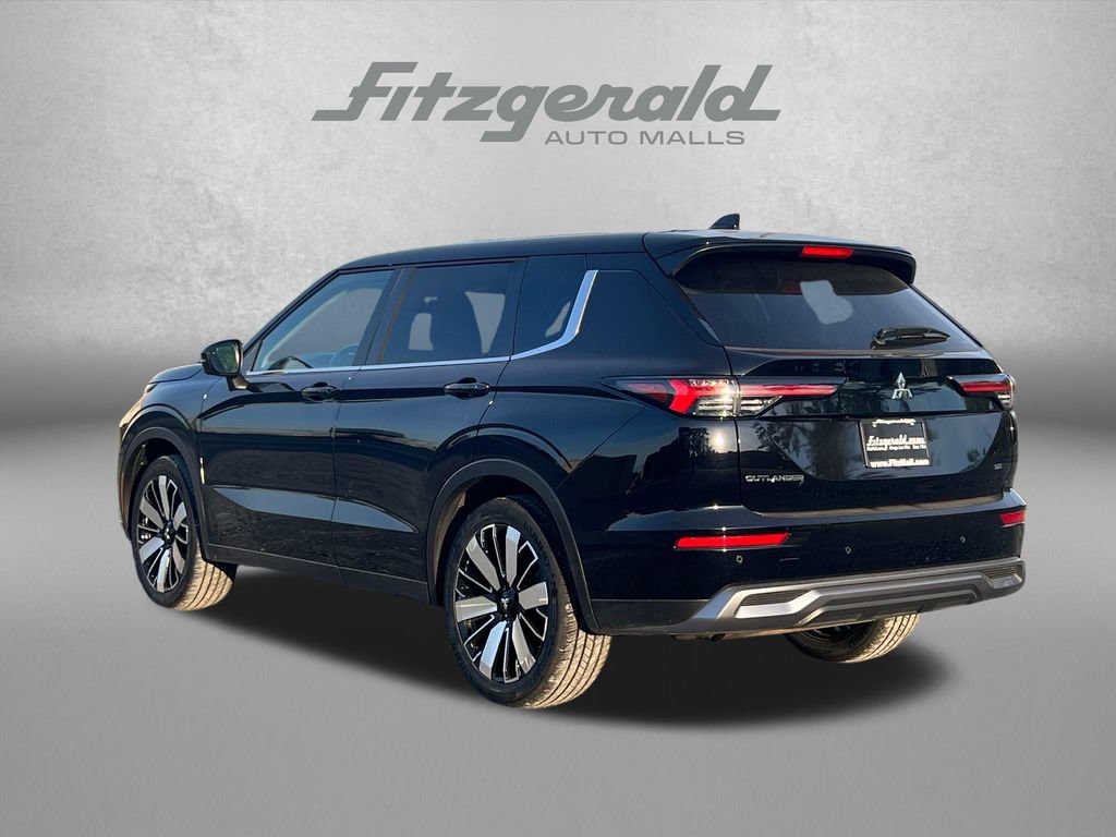 Used 2025 Mitsubishi Outlander SE AWD/4WD image 9