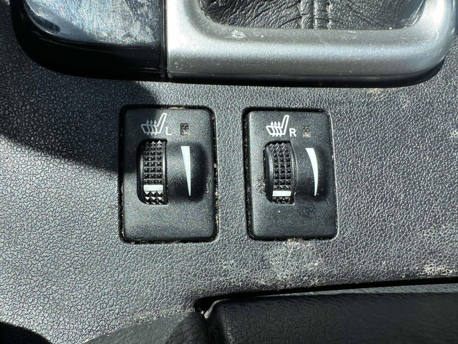 Used 2019 Toyota Highlander XLE AWD/4WD image 32