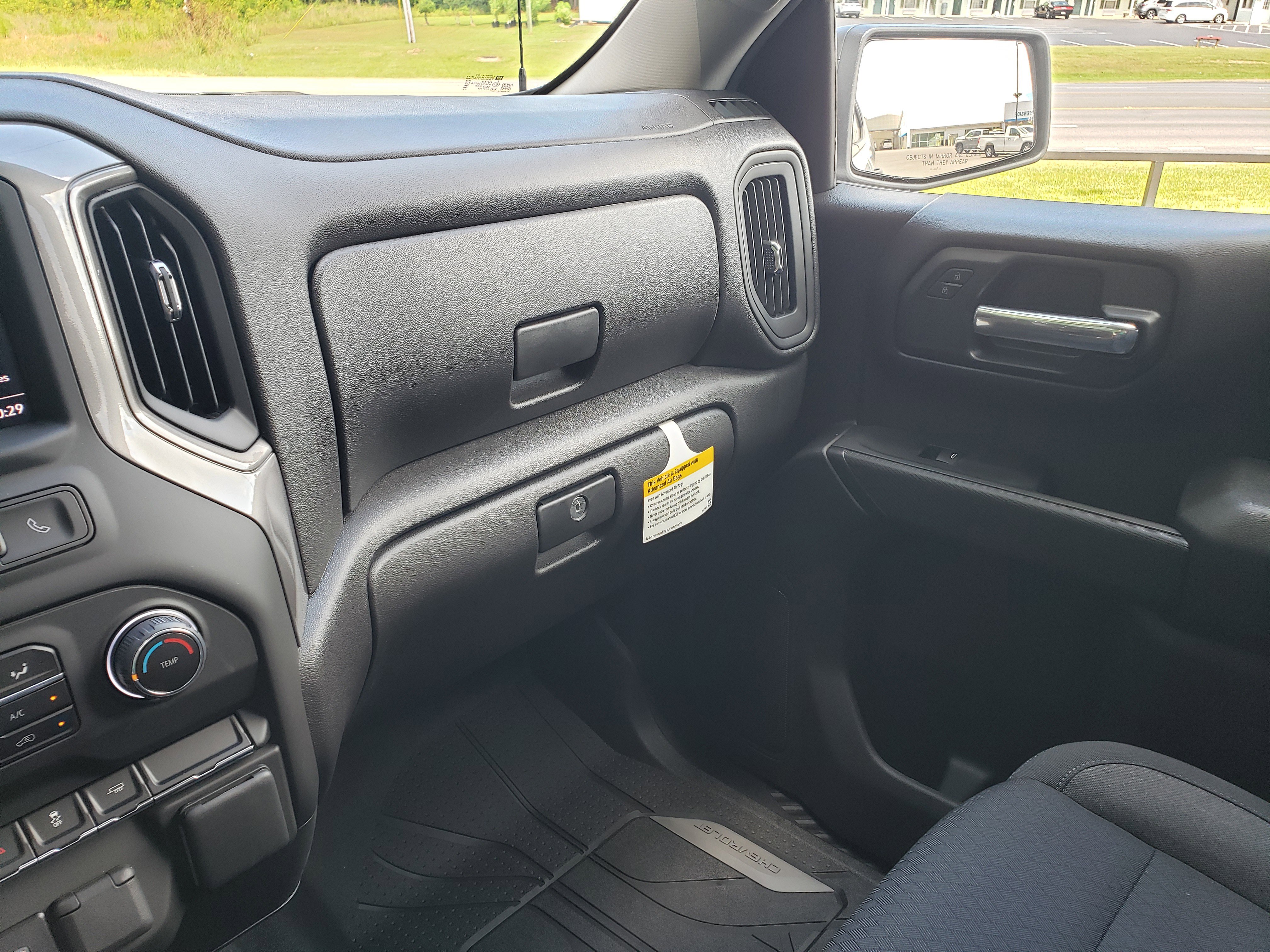 New 2025 Chevrolet Silverado 1500 Custom w/ LPO, Dark Essentials Package image 24