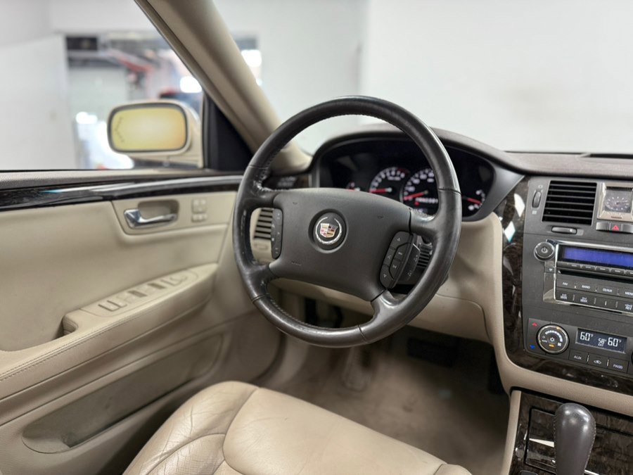 Used 2008 Cadillac DTS w/ Sun And Sound Package image 68