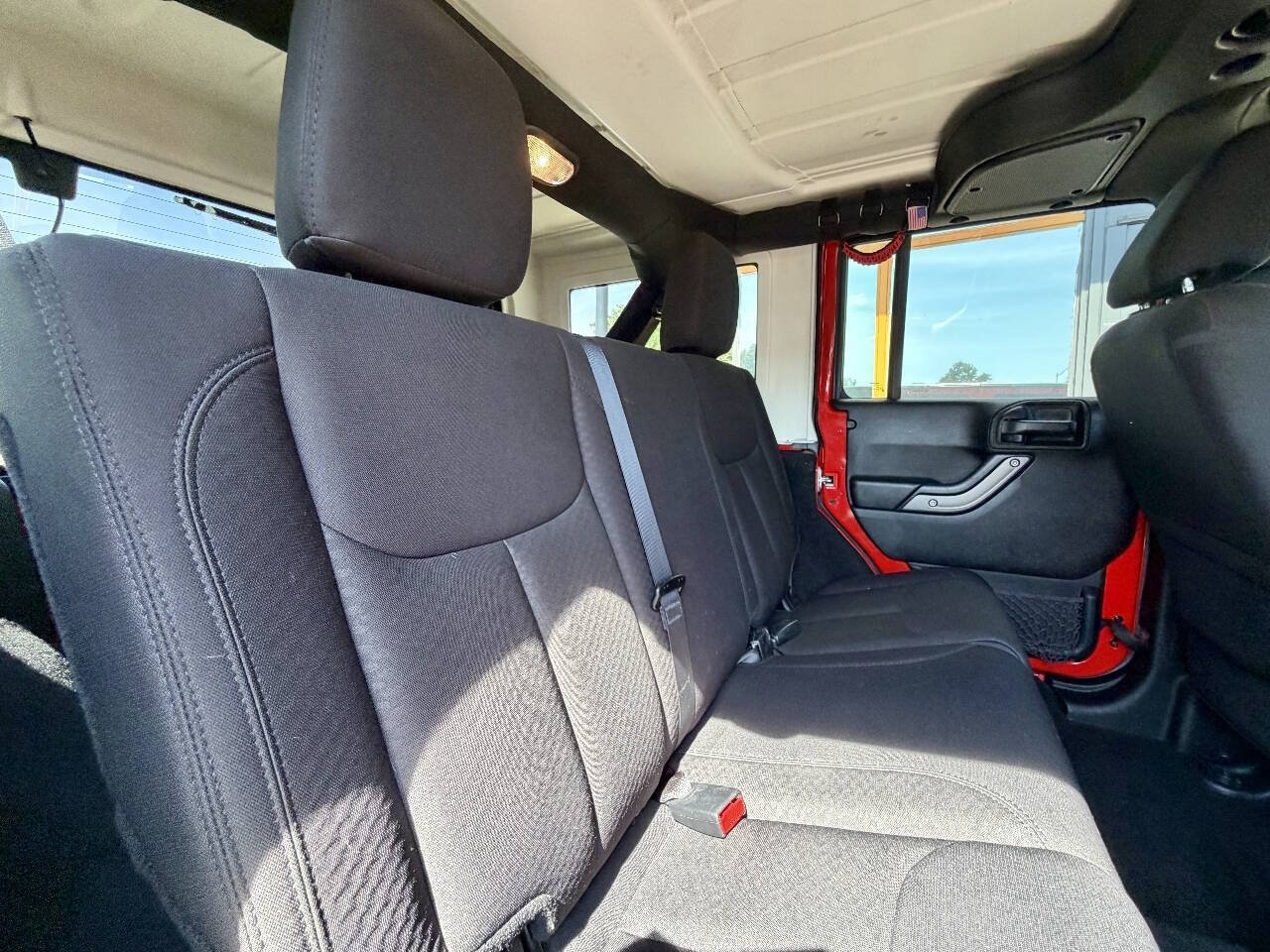 Used 2016 Jeep Wrangler Unlimited Sport w/ Quick Order Package 24S AWD/4WD image 24