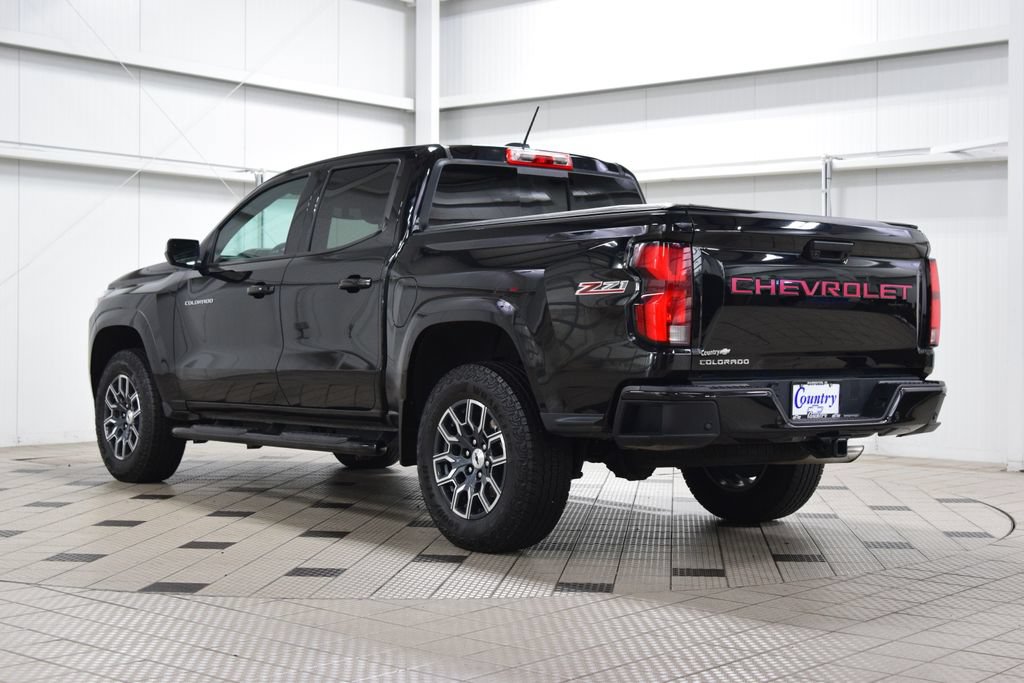 Used 2024 Chevrolet Colorado Z71 w/ Z71 Convenience Package 2 AWD/4WD image 6