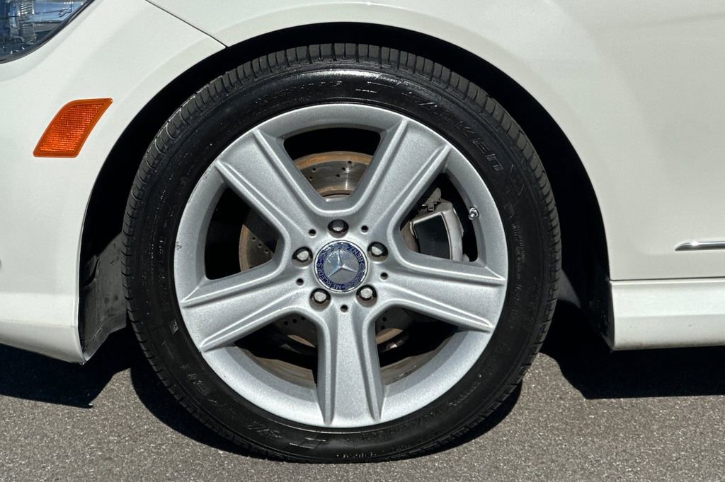 Used 2011 Mercedes-Benz C 300 Sedan image 25