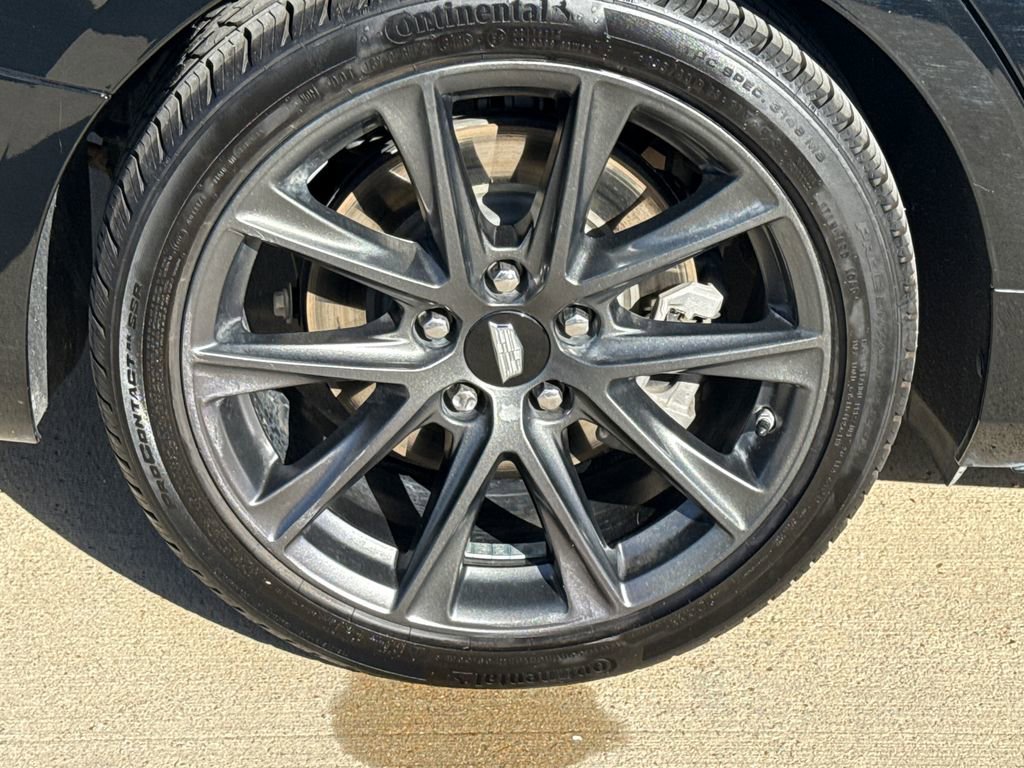 Used 2022 Cadillac CT4 V w/ Navigation Package image 9