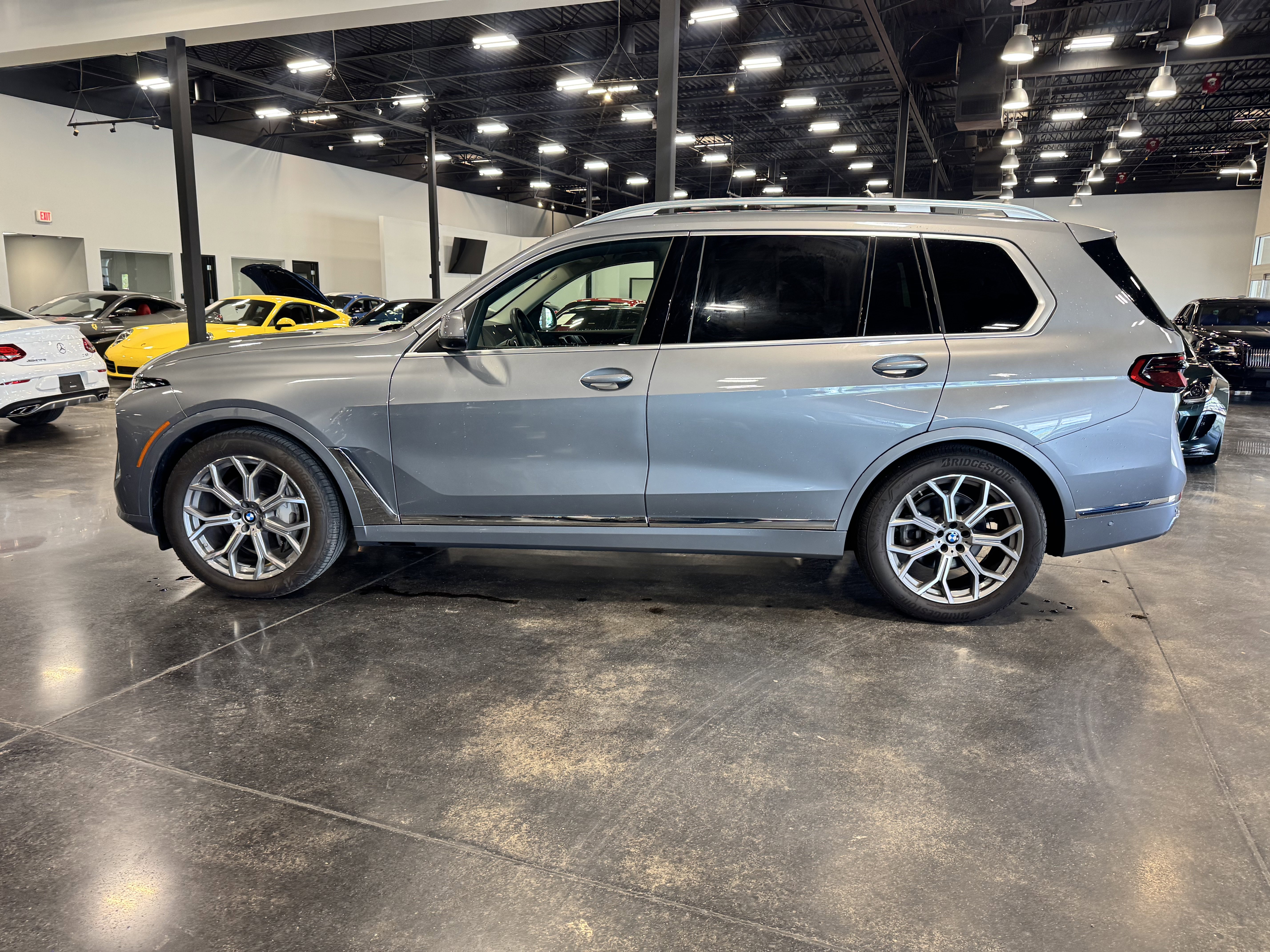 Used 2025 BMW X7 xDrive40i w/ Premium Package image 21
