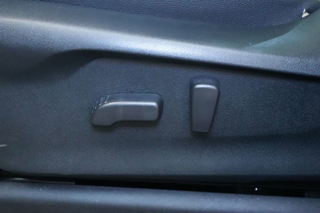 Used 2024 Subaru Ascent Onyx Edition image 16