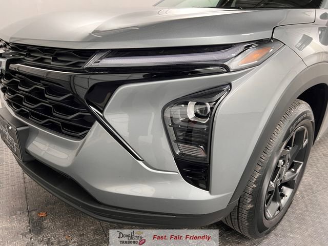 New 2026 Chevrolet Trax LT w/ Midnight Edition FWD image 12