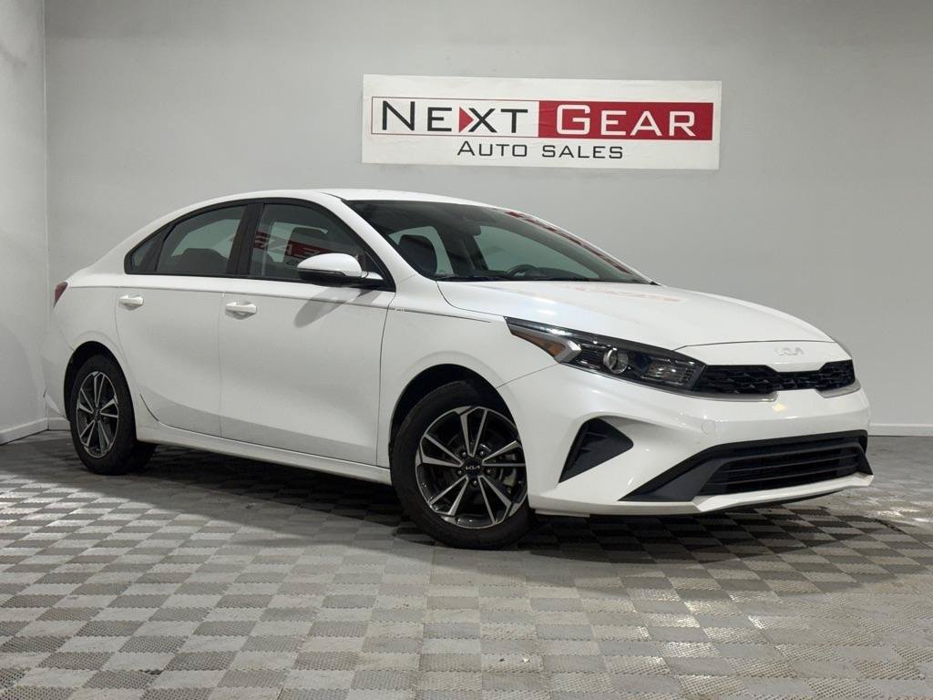 Used 2023 Kia Forte LXS w/ LXS Technology Package FWD image 1