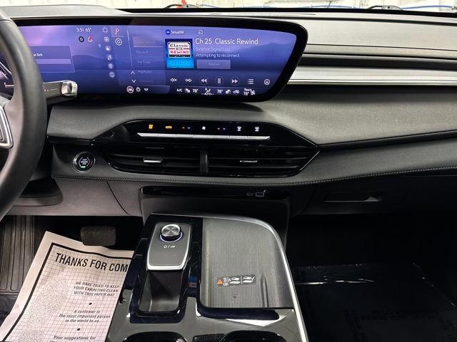 Used 2025 Buick Enclave Sport Touring image 18