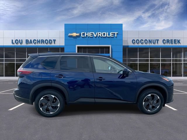 Used 2024 Nissan Rogue SV FWD image 9