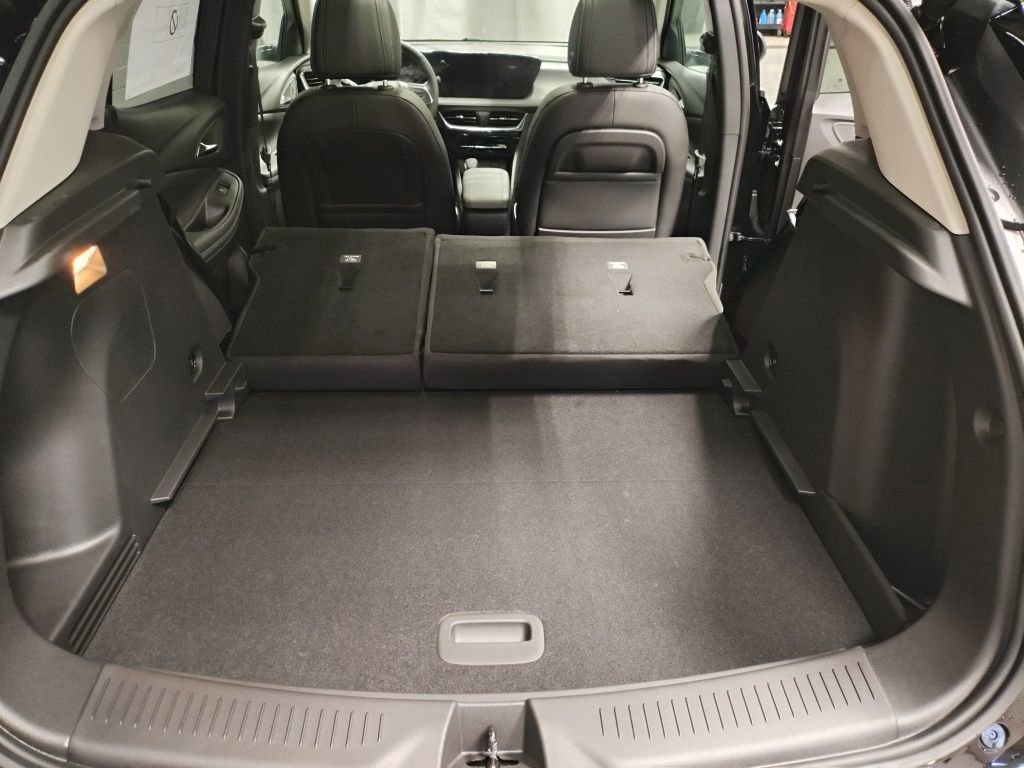 New 2026 Buick Encore GX Avenir w/ Avenir Technology Package image 16