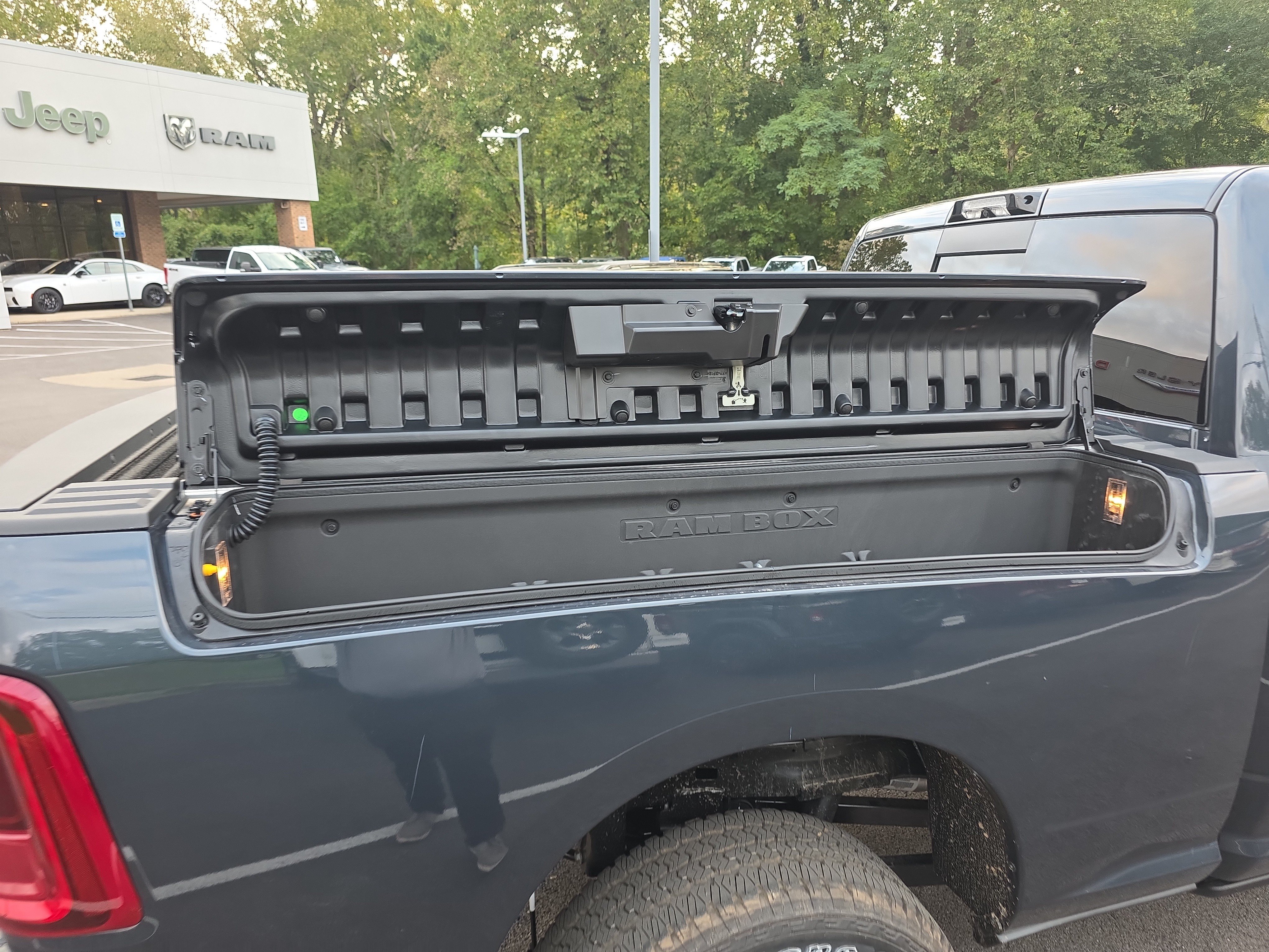 New 2027 RAM 2500 Laramie AWD/4WD image 32