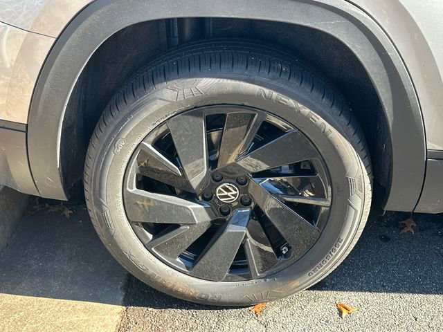 Used 2026 Volkswagen Atlas SE FWD image 4