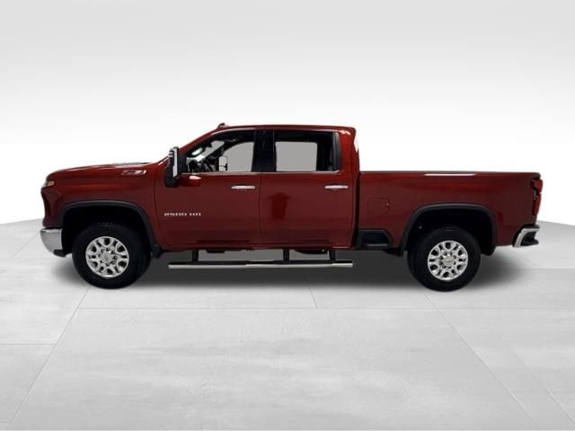 Used 2024 Chevrolet Silverado 2500 LTZ w/ LTZ Plus Package AWD/4WD image 3