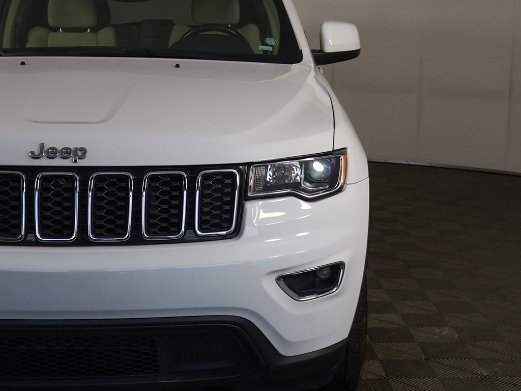 Used 2022 Jeep Grand Cherokee Laredo E image 12