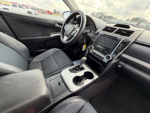 Used 2014 Toyota Camry SE w/ Fleet Convenience Package FWD image 8