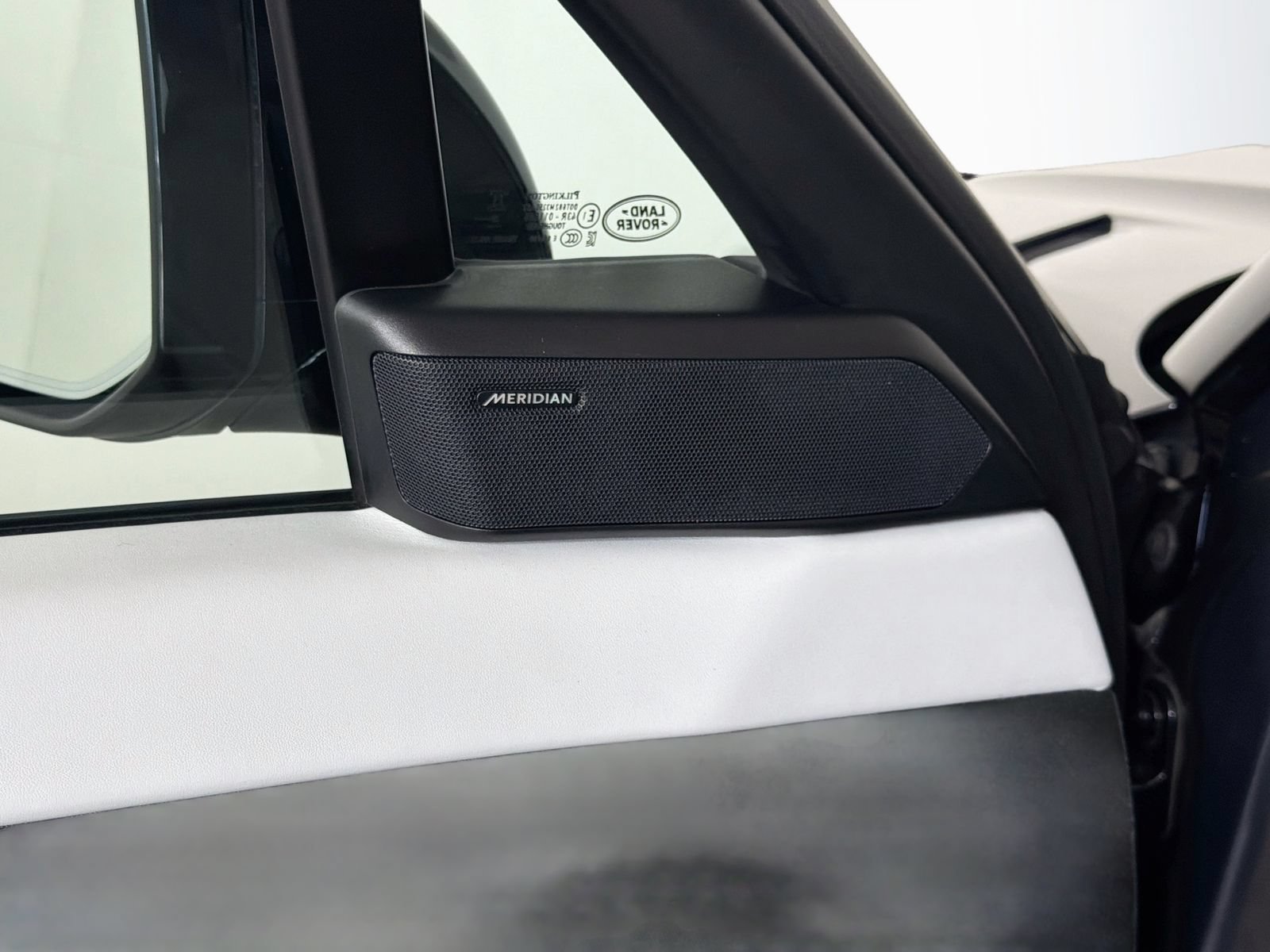 Used 2023 Land Rover Range Rover Sport SE AWD/4WD image 22