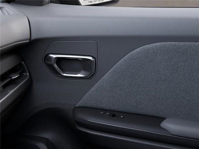 New 2026 Kia K4 LXS image 25