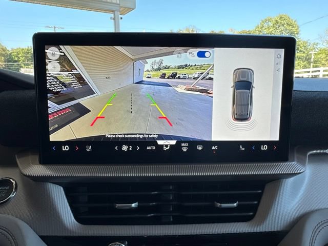 New 2026 Ford Explorer Active w/ Active Comfort Package AWD/4WD image 19