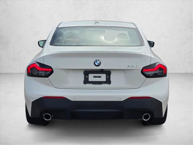 Used 2025 BMW 230i Coupe w/ Premium Package RWD image 7