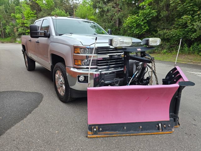 Used 2015 Chevrolet Silverado 2500 LT w/ LT Convenience Package AWD/4WD video 3