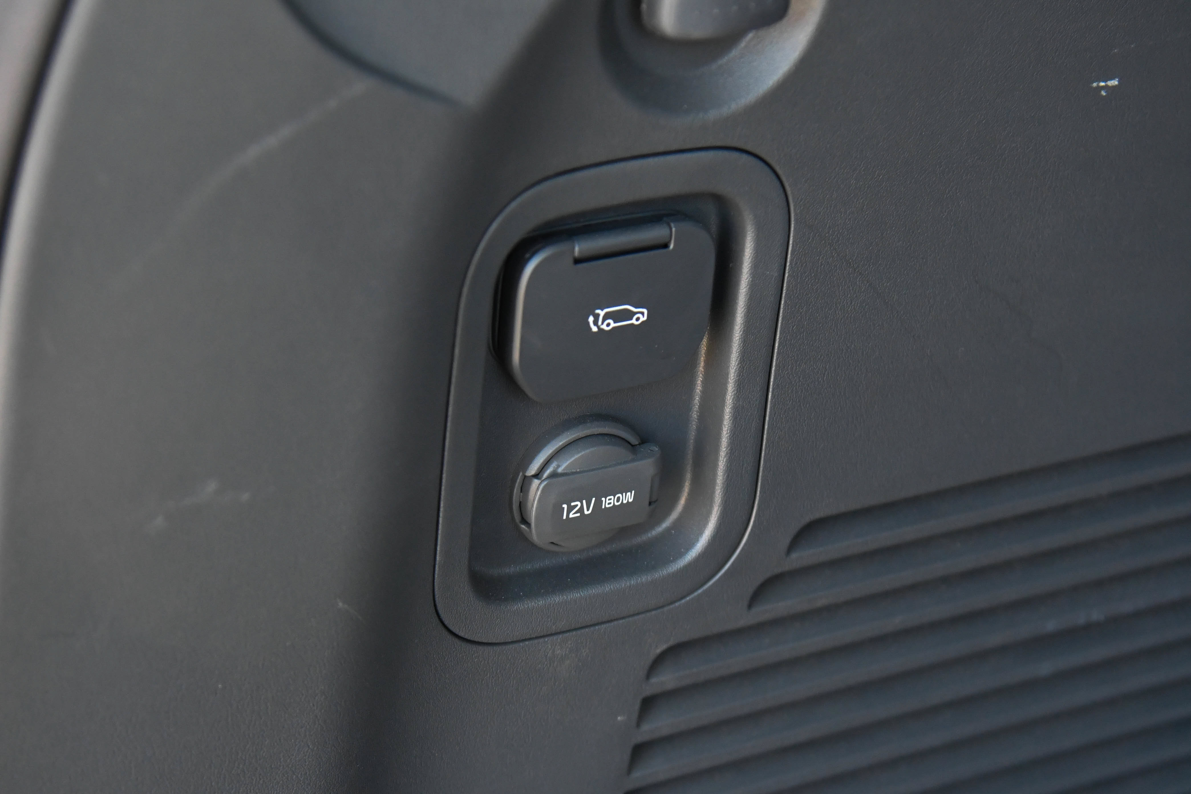 Used 2024 Kia EV9 Light Long Range RWD image 49