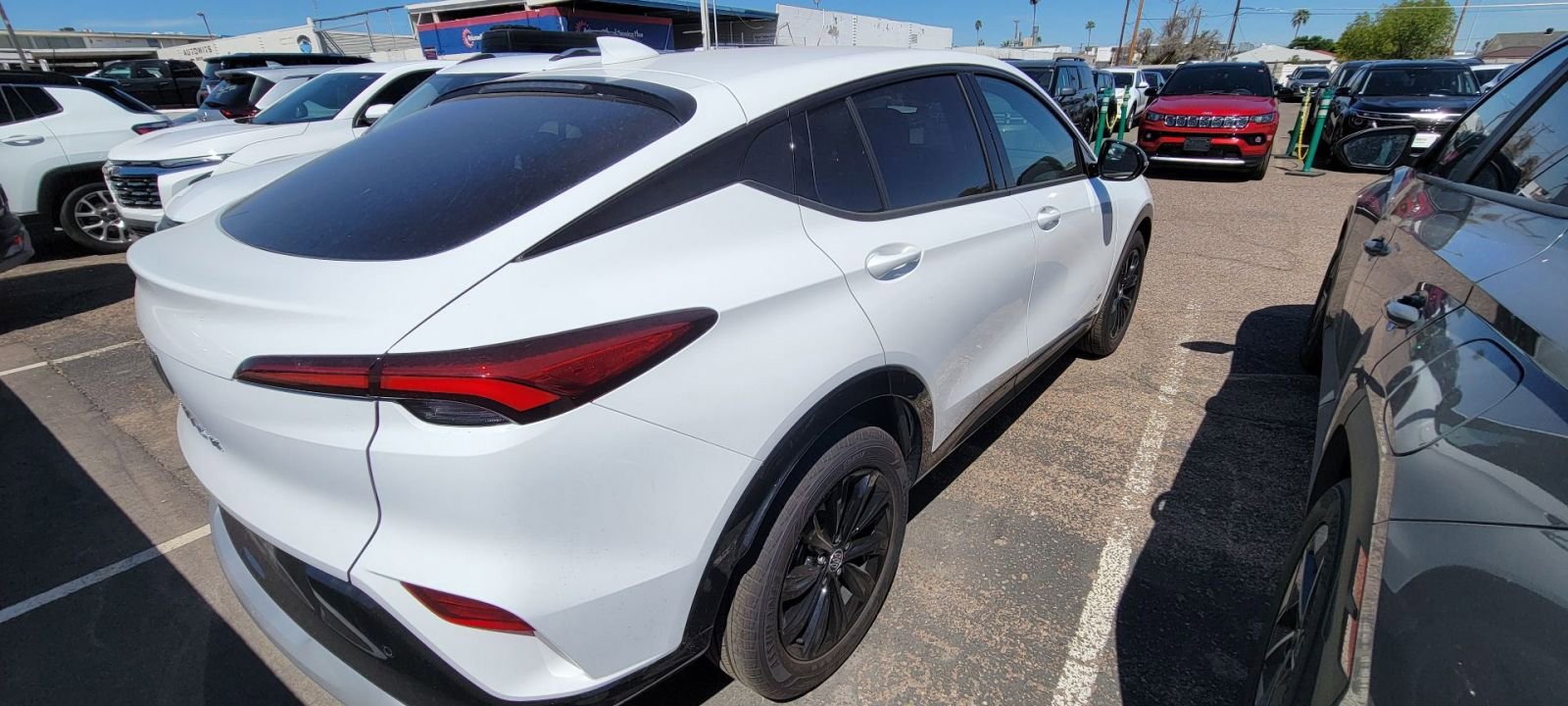 Used 2025 Buick Envista Sport Touring image 6