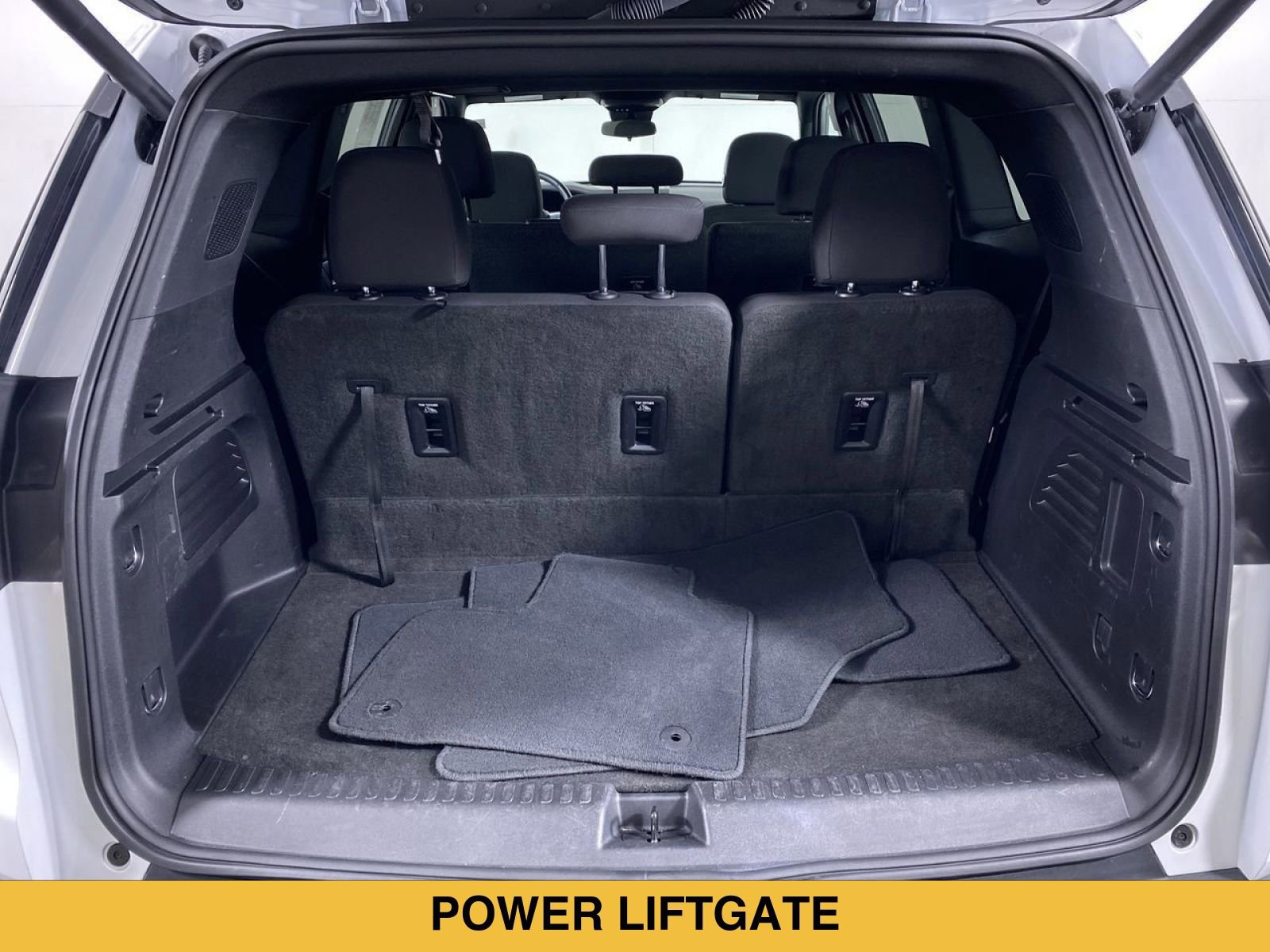 Certified 2025 GMC Acadia Elevation image 18