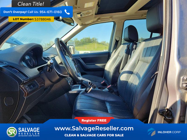 Used 2014 Land Rover LR2 AWD/4WD image 9