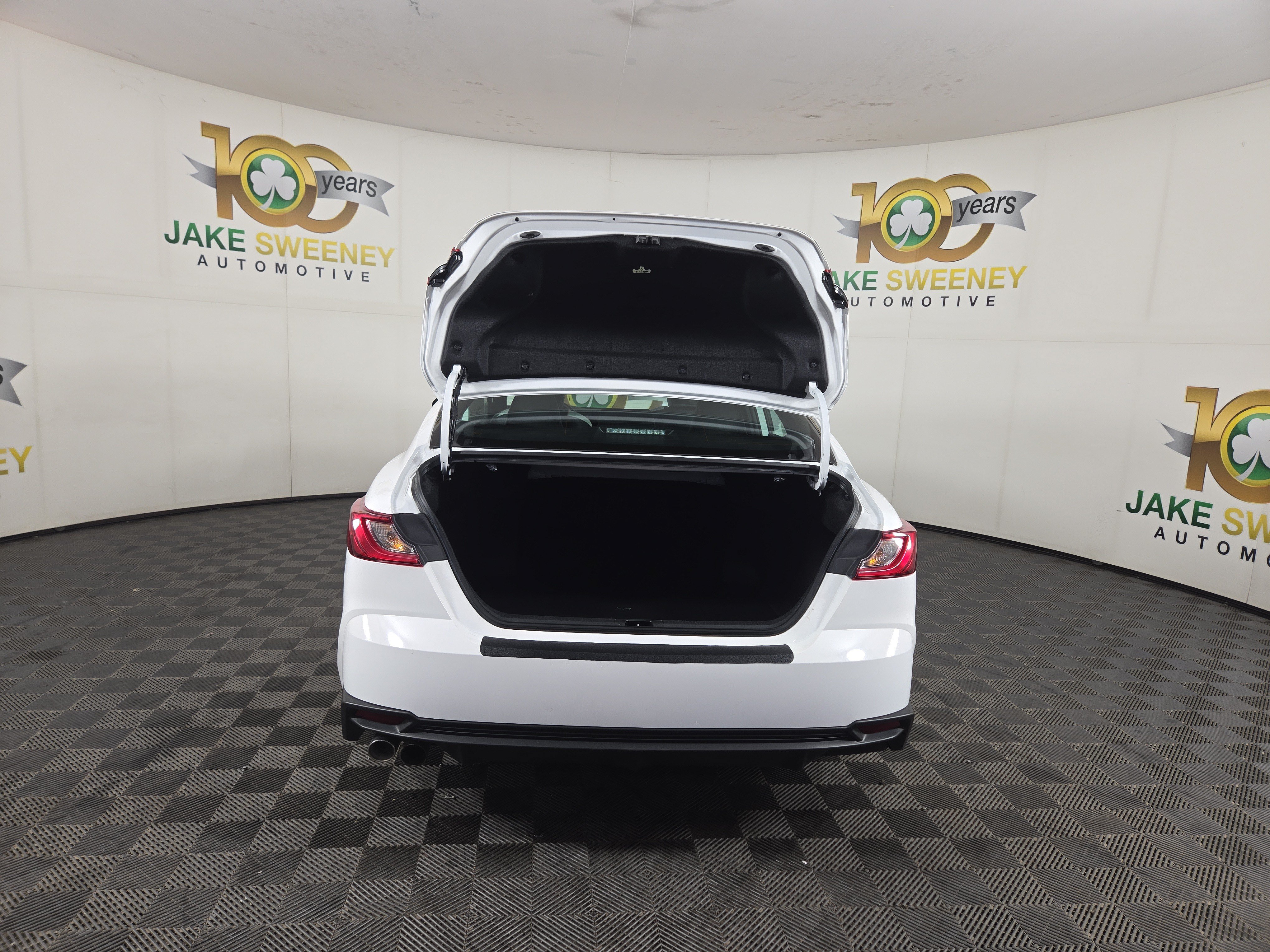 Used 2025 Toyota Camry SE FWD image 31