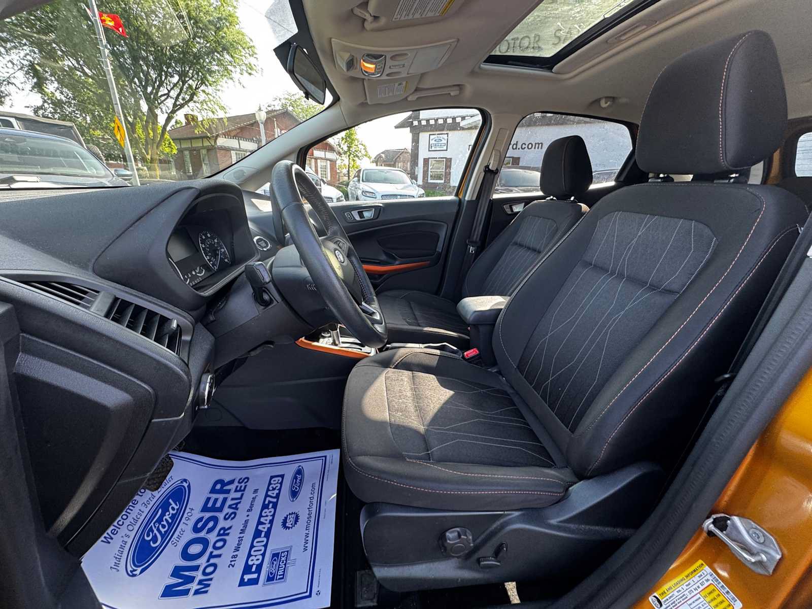 Used 2022 Ford EcoSport SE w/ SE Appearance Package AWD/4WD image 2