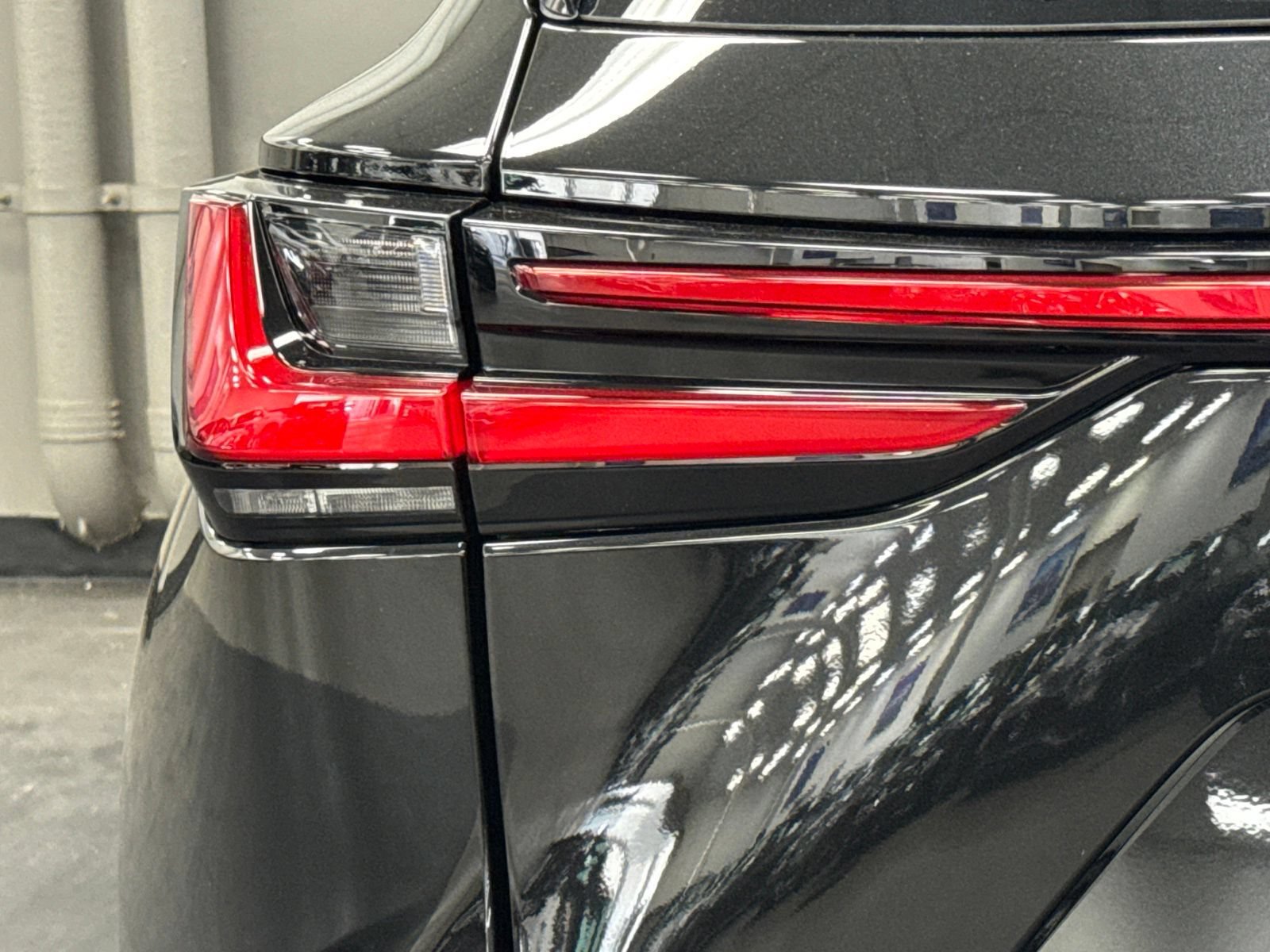 Used 2025 Lexus NX 250 FWD image 18