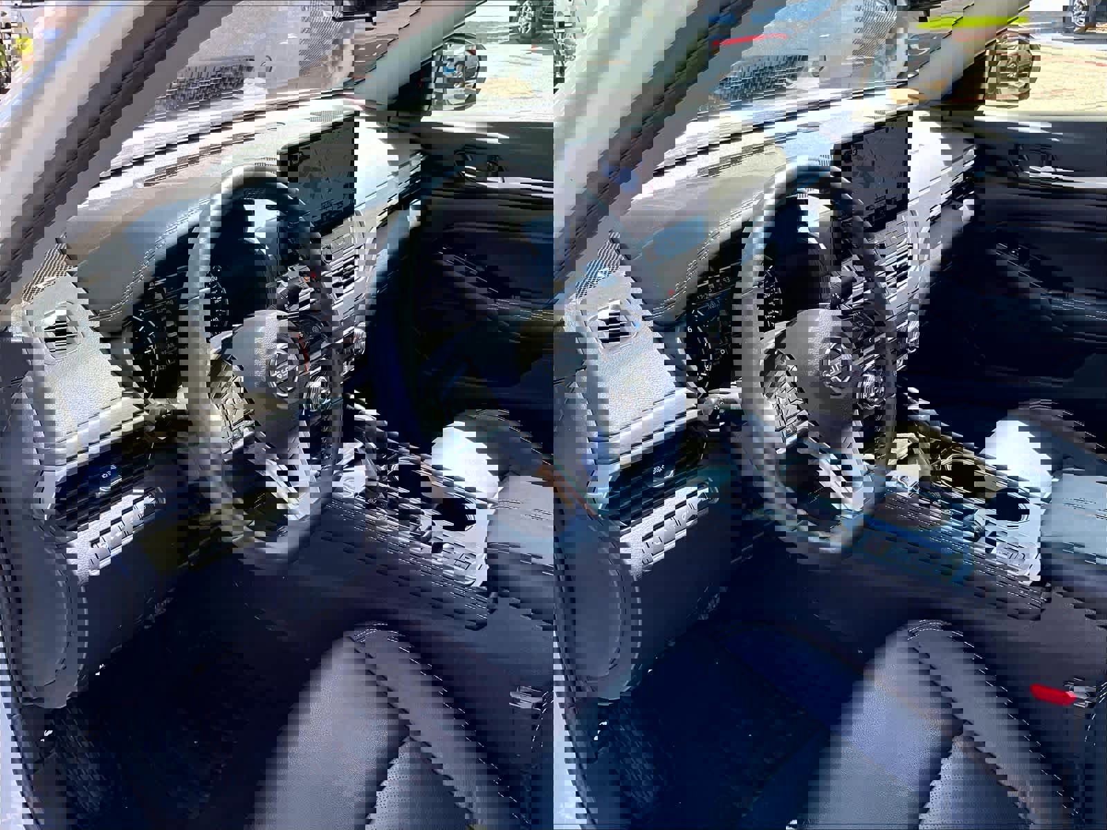 Used 2024 Nissan Altima 2.5 SL image 8