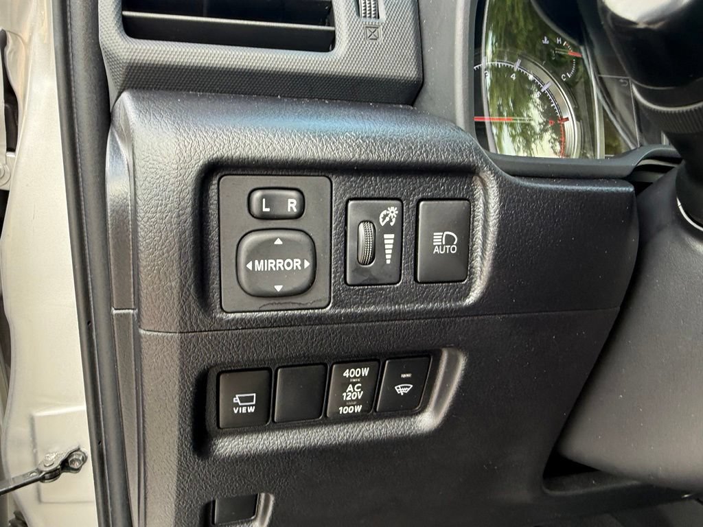 Used 2023 Toyota 4Runner Limited AWD/4WD image 12