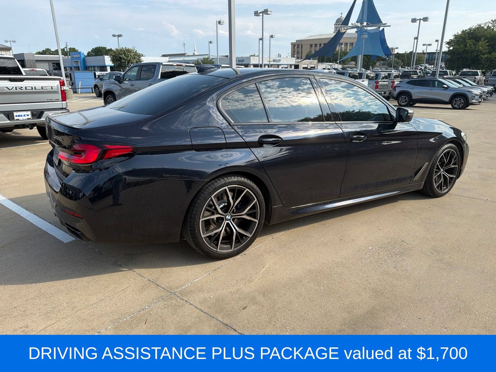 Used 2021 BMW M550i xDrive w/ Executive Package AWD/4WD image 4