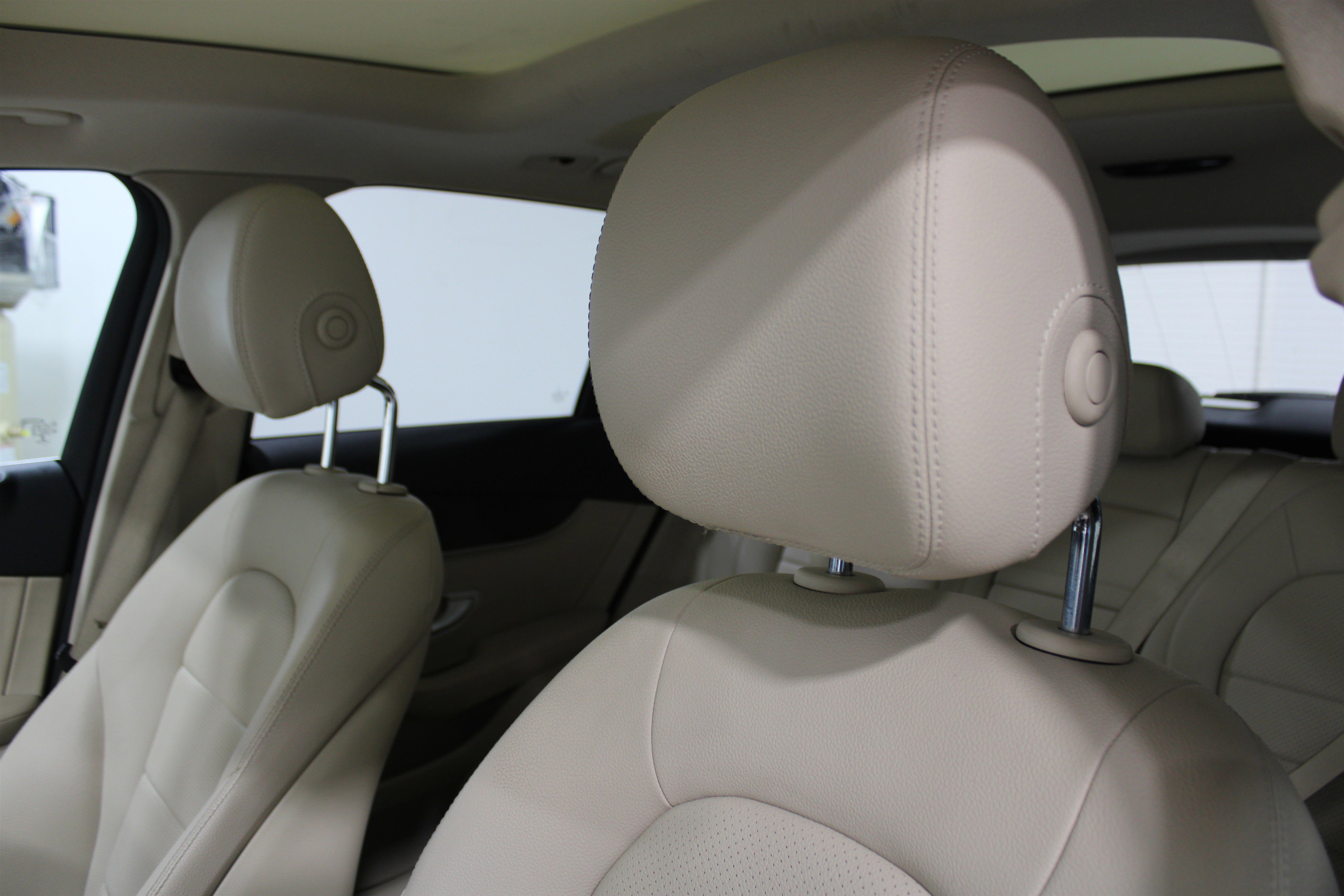 Used 2018 Mercedes-Benz GLC 300 image 5