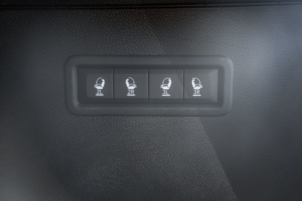 Used 2022 Jeep Wagoneer Series III image 9