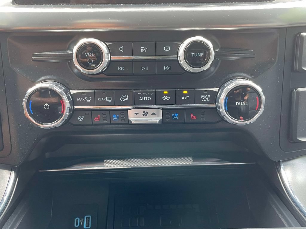 Used 2022 Ford F150 Lariat w/ Equipment Group 502A High AWD/4WD image 28