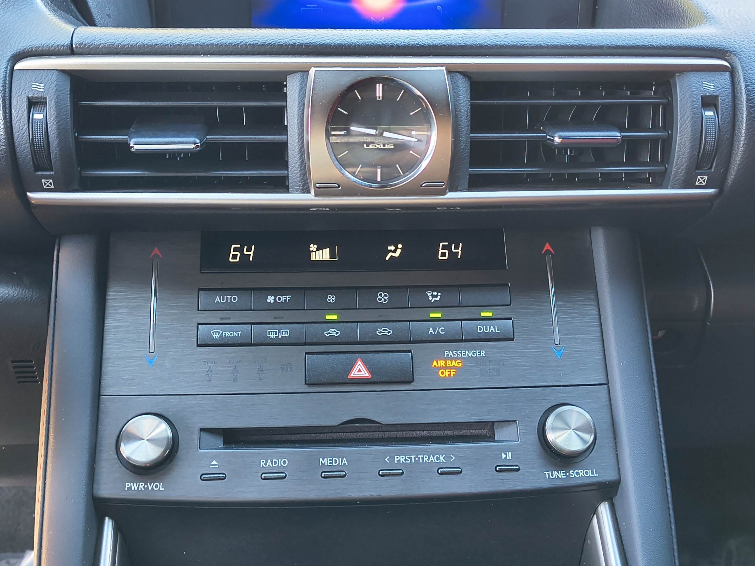 Used 2019 Lexus IS 300 F Sport w/ F Sport Package RWD image 27