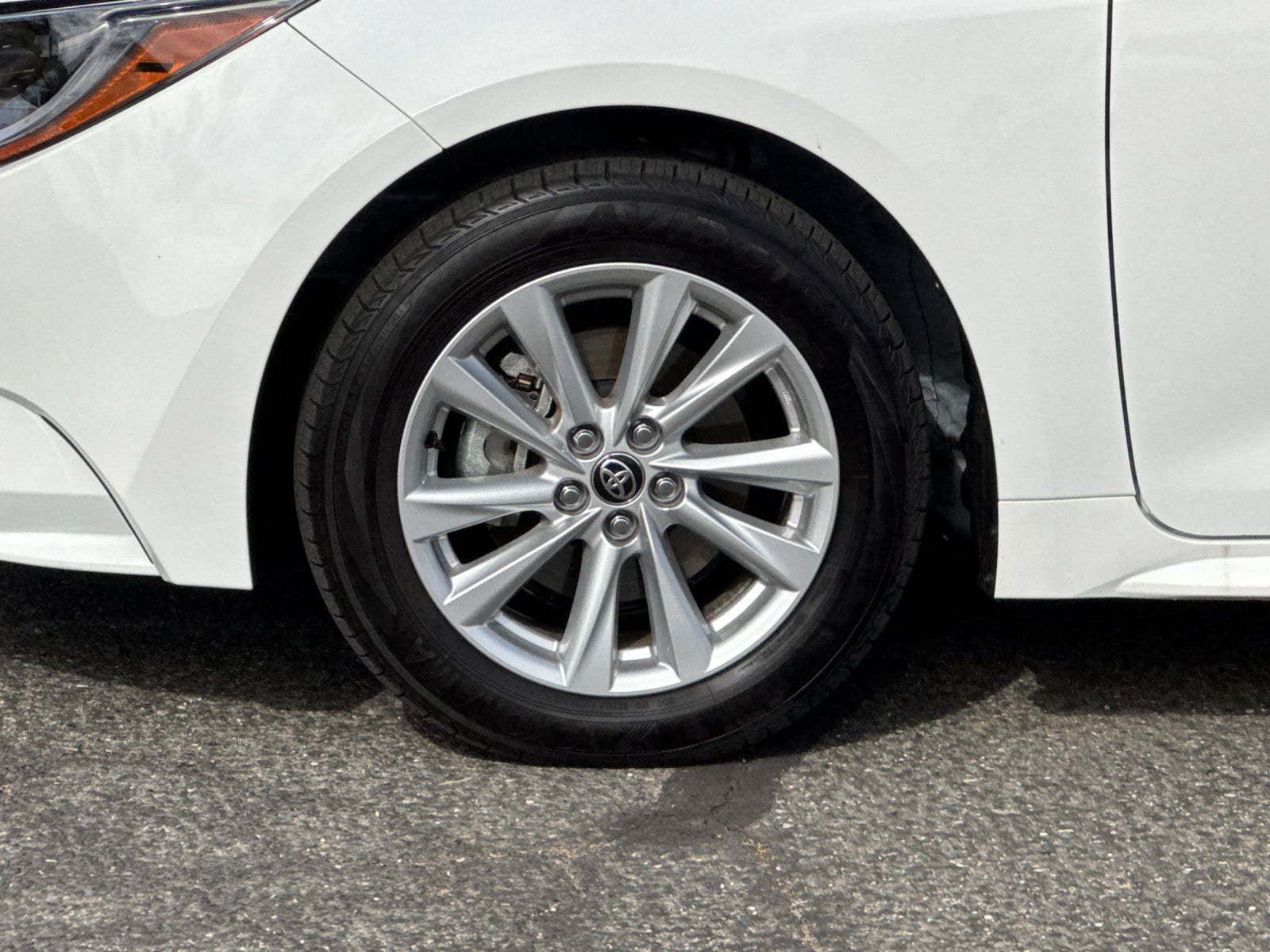Used 2026 Toyota Corolla LE w/ LE Premium Package FWD image 25