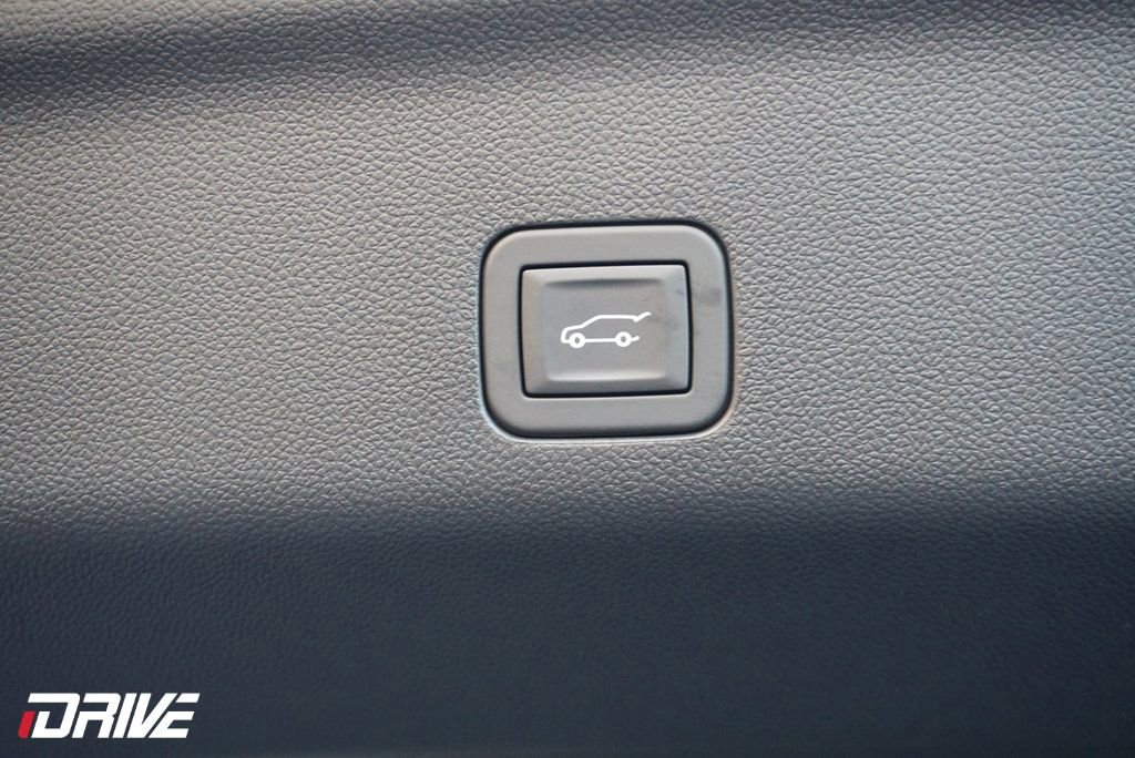 Used 2026 GMC Yukon Denali Ultimate image 45