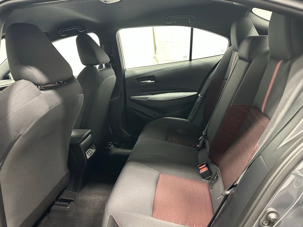 Used 2025 Toyota Corolla SE image 45