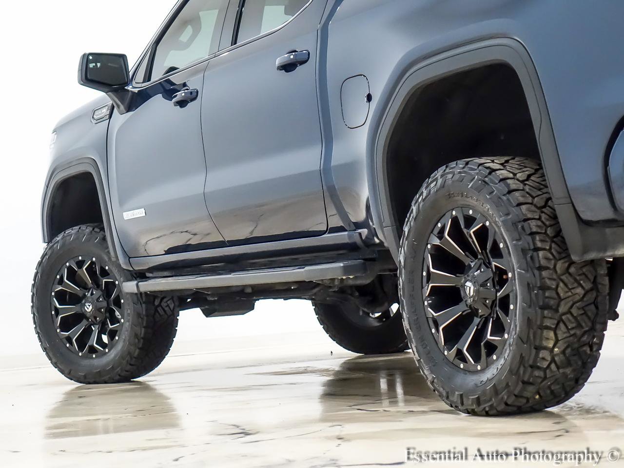 Used 2020 GMC Sierra 1500 Elevation image 11