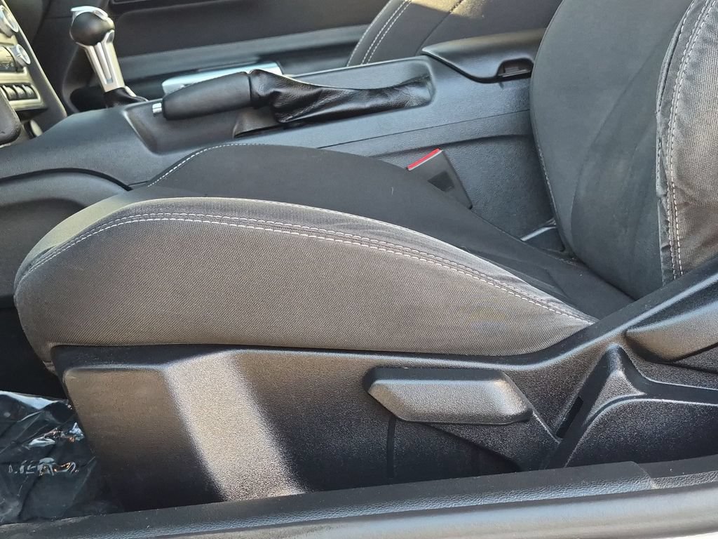 Used 2021 Ford Mustang Coupe RWD image 12