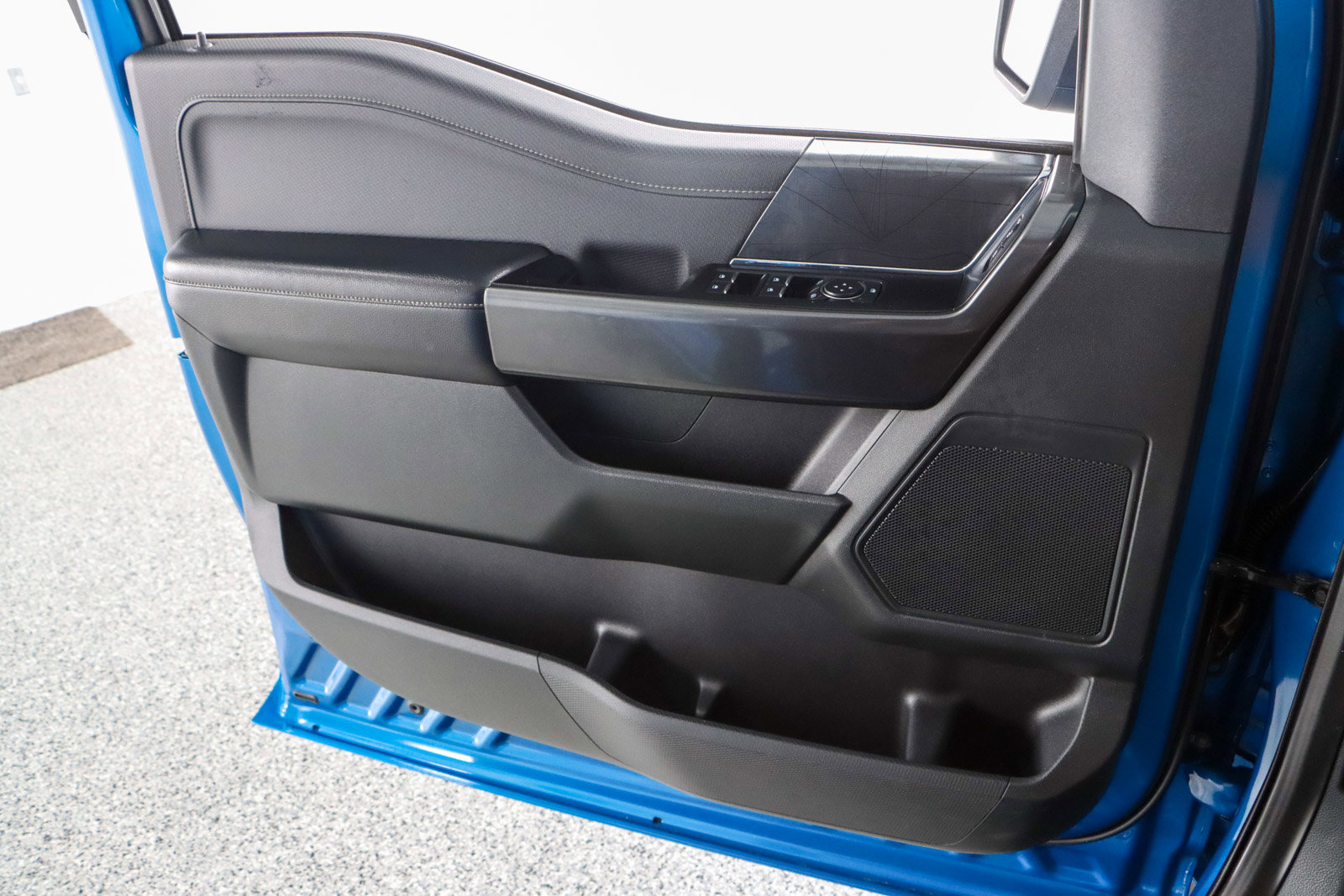 Used 2021 Ford F150 XLT w/ Equipment Group 302A High image 24