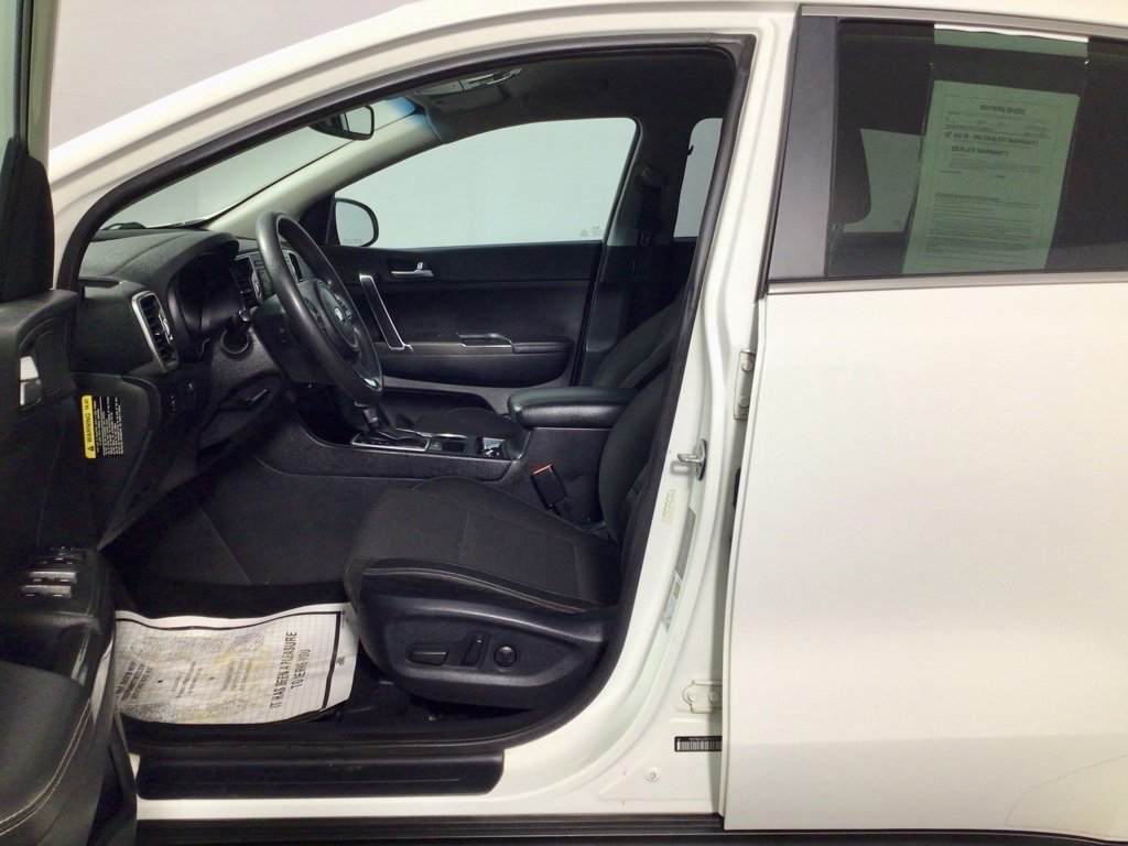 Used 2017 Kia Sportage LX w/ LX Popular Package image 14