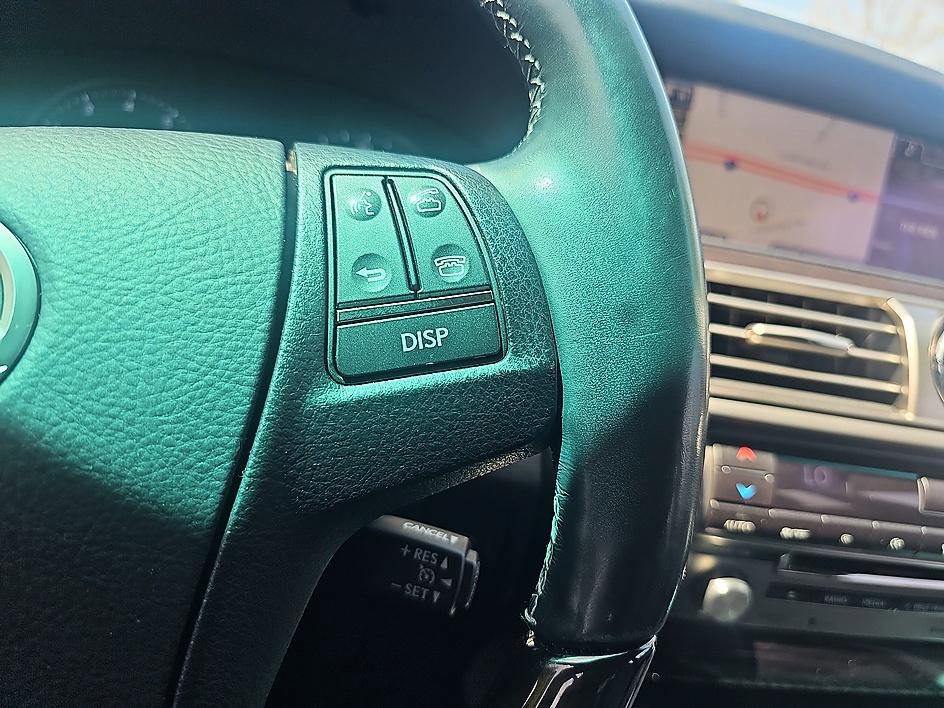 Used 2014 Lexus LS 460 w/ Comfort Package image 24