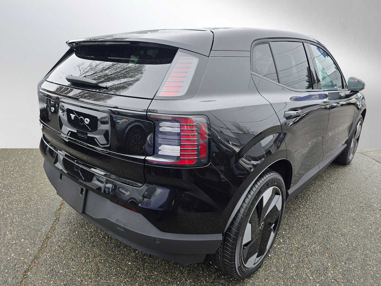 New 2026 Volvo EX30 Plus w/ Protection Package Premier AWD/4WD image 3