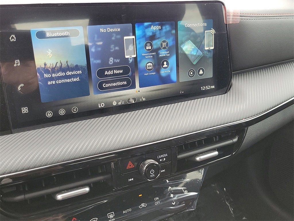 New 2026 Nissan Kicks SR w/ SR Premium Package image 7